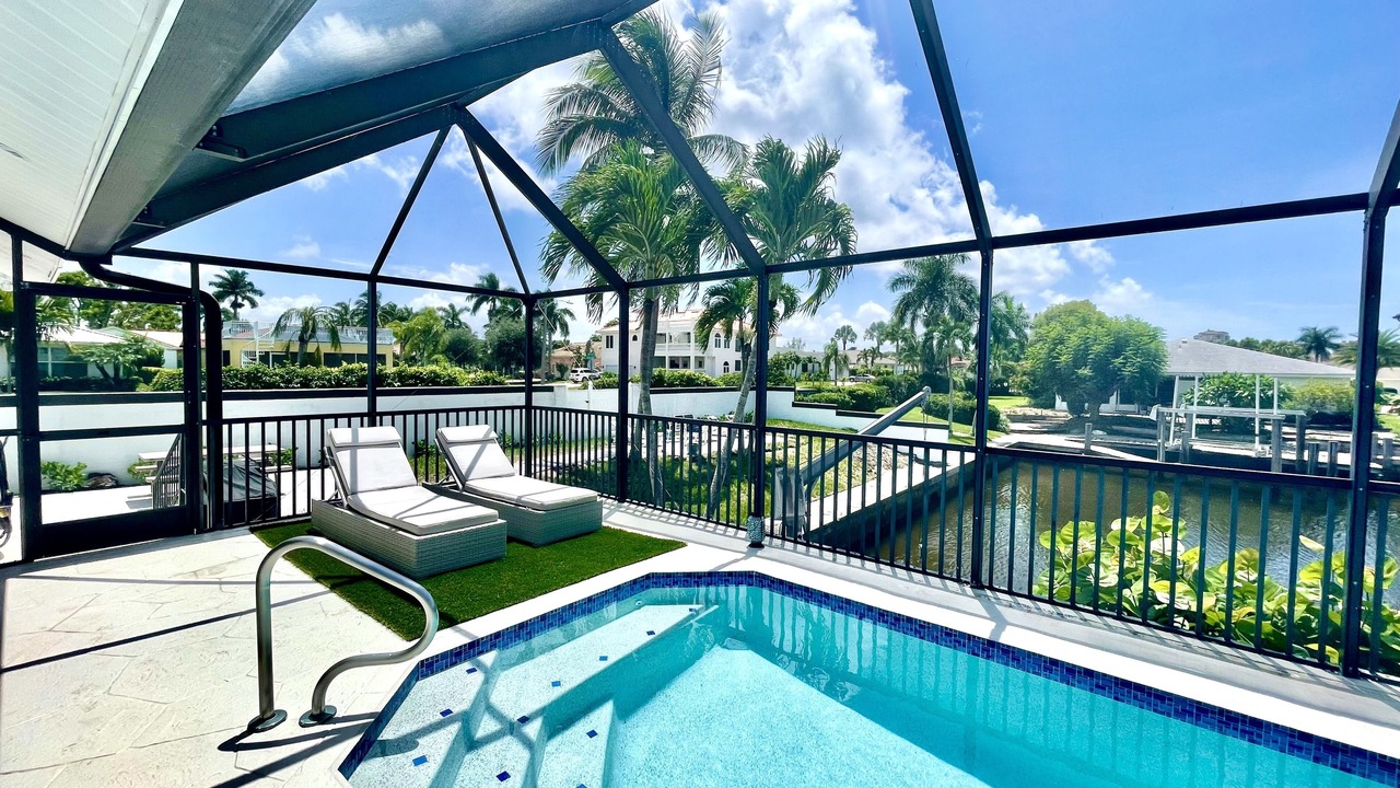 Photo of Outdoor in Vanderbilt Beach