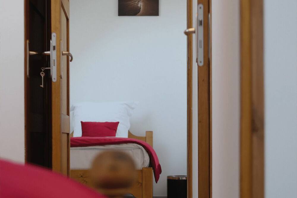 Photo of Others in Cambron