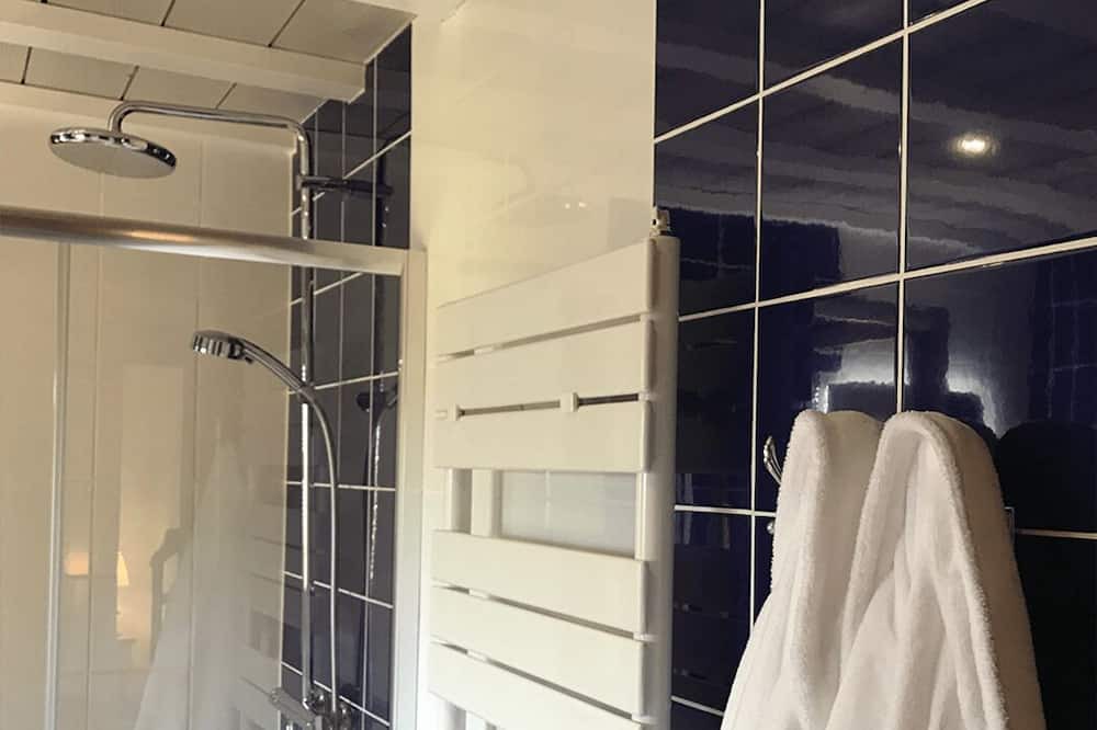 Photo of Bathroom in Cambron