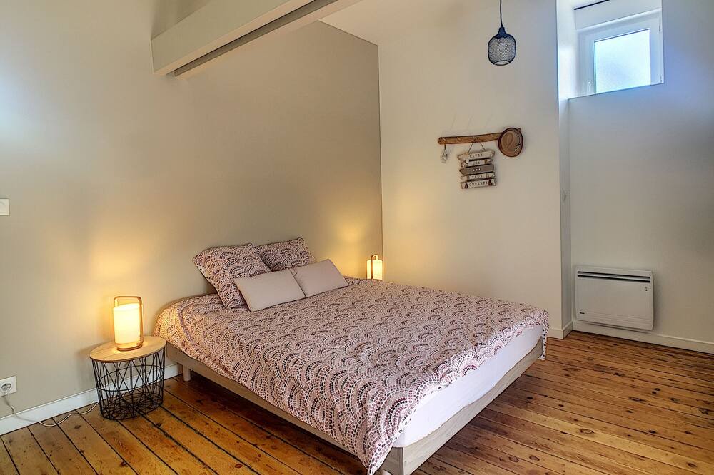 Photo of Bedroom in Brehal