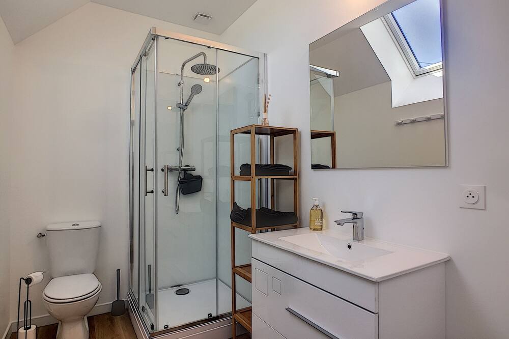 Photo of Bathroom in Brehal