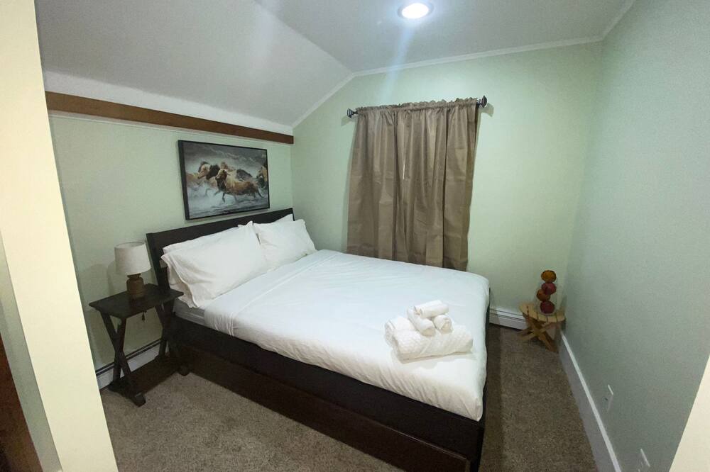 Photo of Bedroom in Palenville