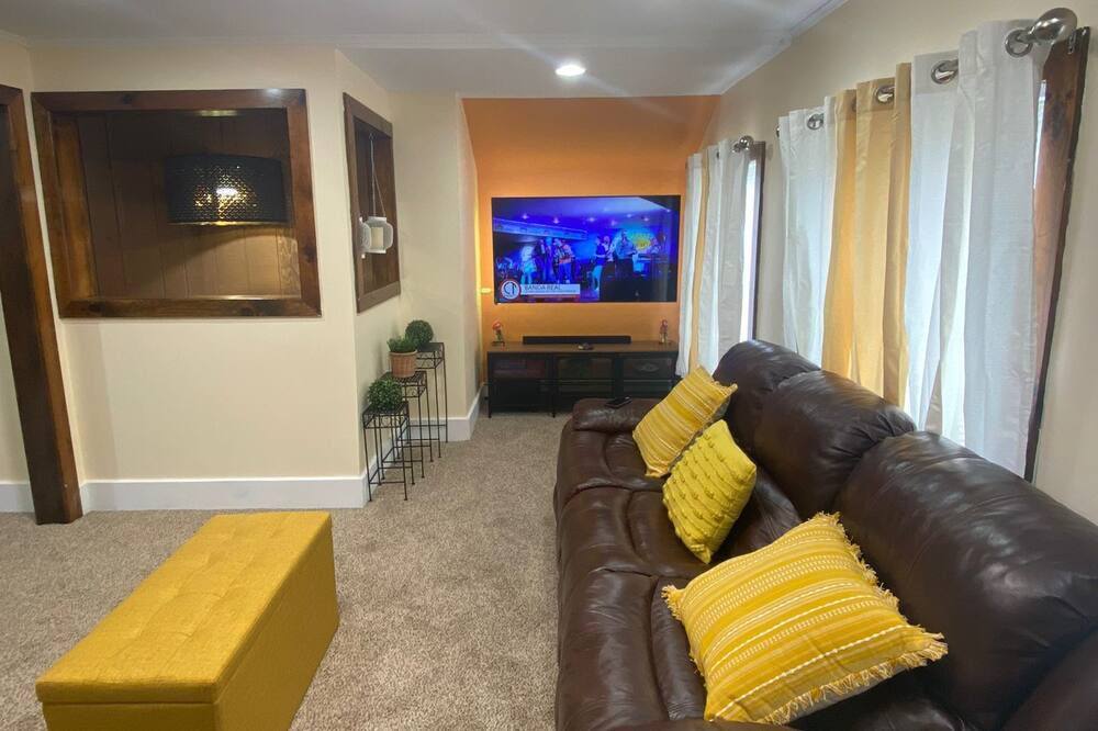 Photo of Livingroom in Palenville
