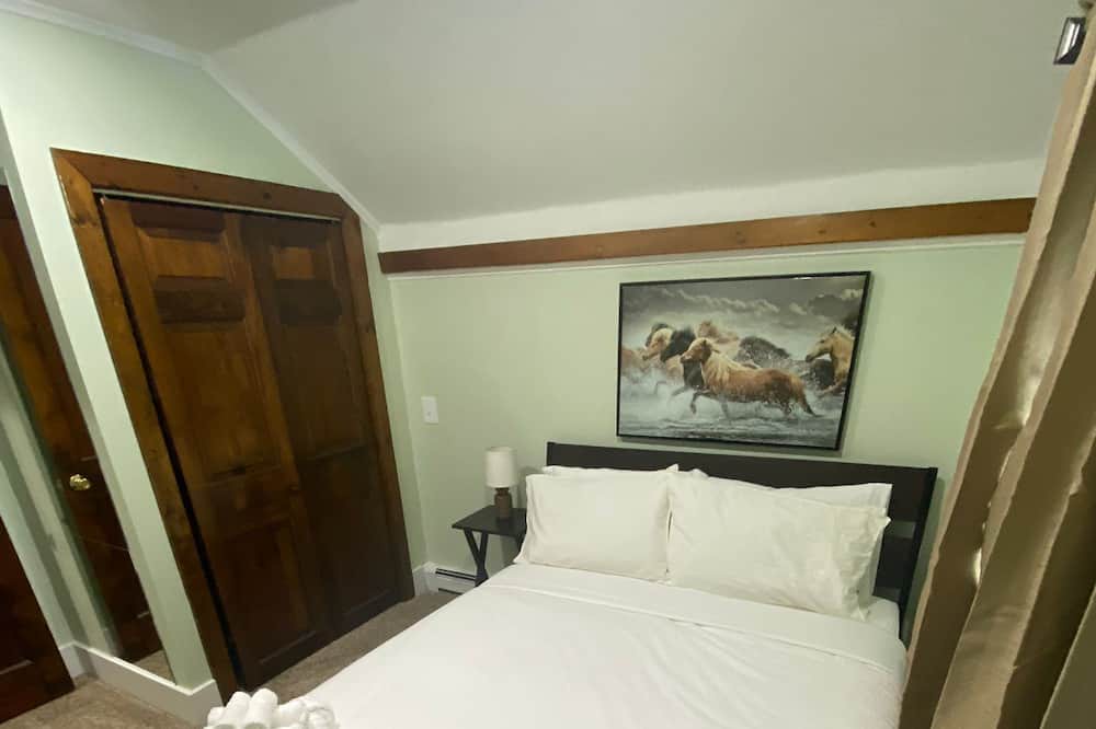 Photo of Bedroom in Palenville