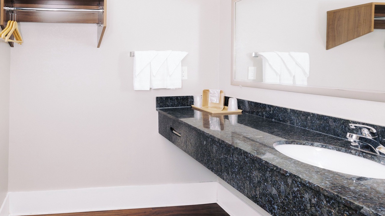 Photo of Bathroom in North Shore