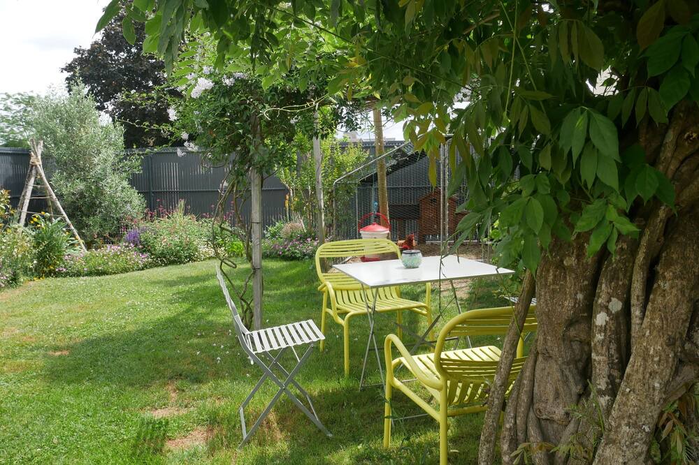Photo of Outdoor in Montreuil-sur-Maine