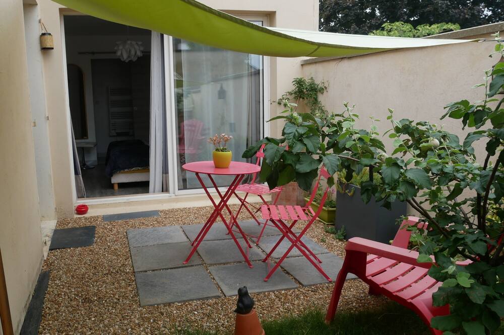 Photo of Outdoor in Montreuil-sur-Maine