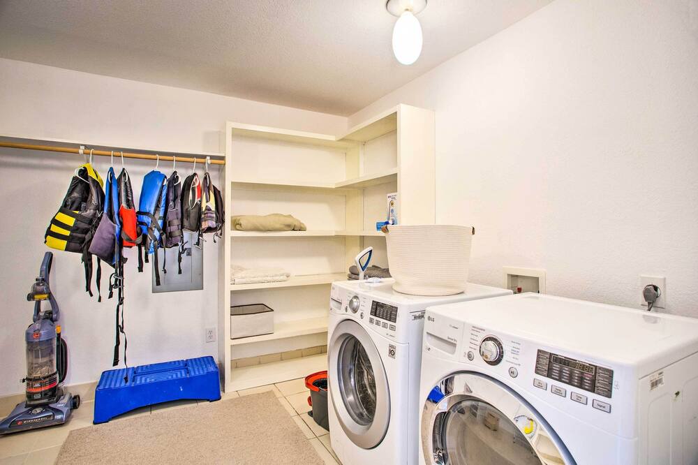Photo of Bedroom in Caney City