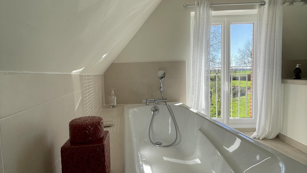 Photo of Bathroom in Esvres