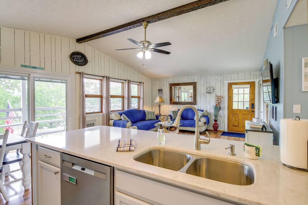 Photo of Kitchen in Bean Station