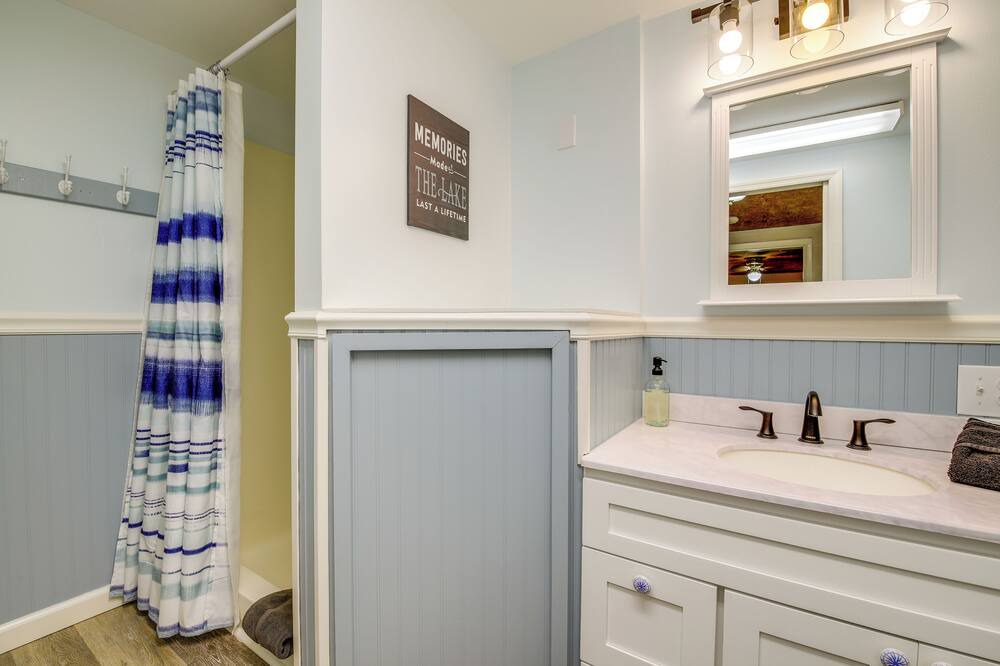 Photo of Bathroom in Bean Station
