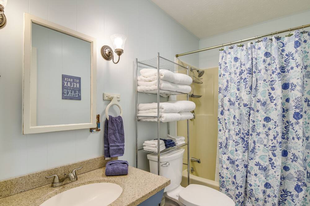 Photo of Bathroom in Bean Station
