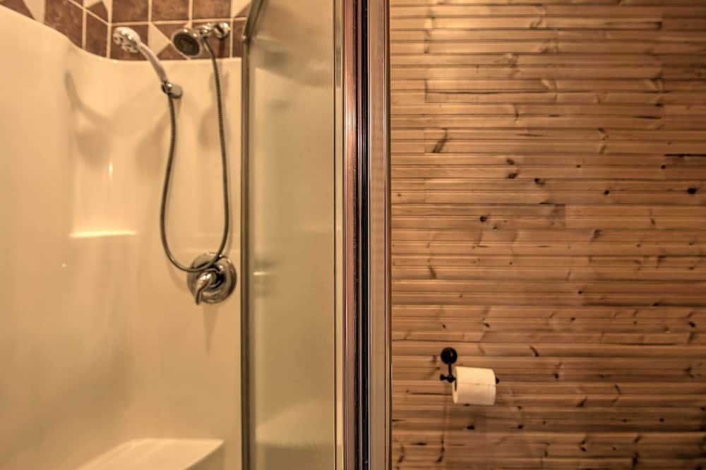 Photo of Bathroom in Vian