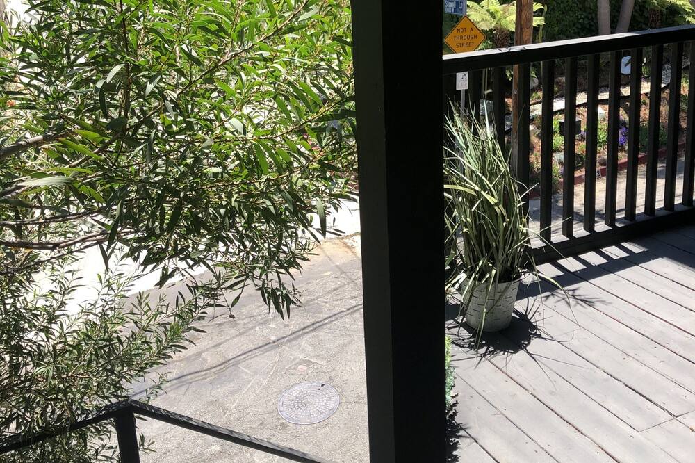 Photo of Patio Balcony in Beverly Glen