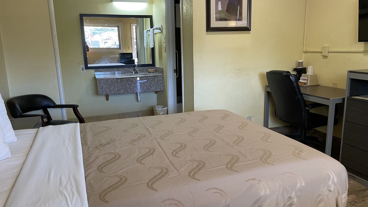 Photo of Bedroom in Winnfield