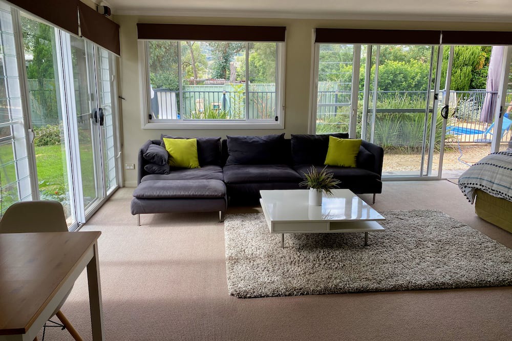 Photo of Livingroom in Scone