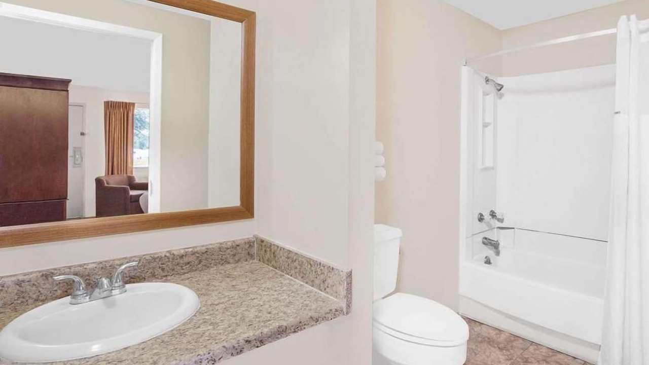 Photo of Bathroom in Crockett