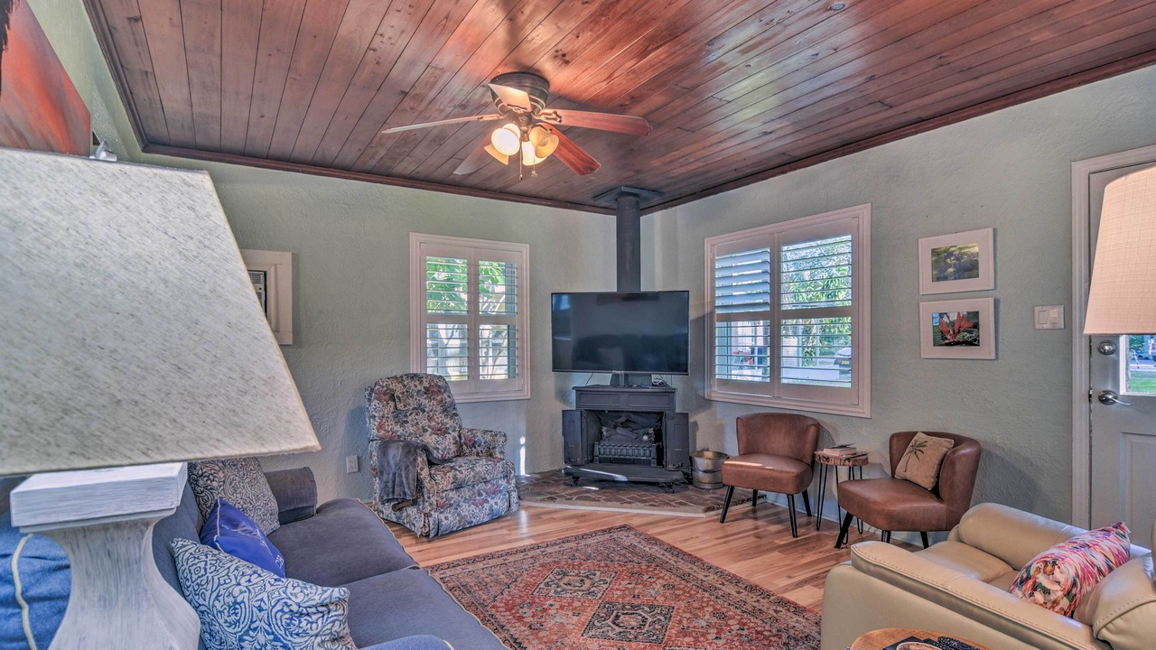 Photo of Livingroom in Crystal Beach