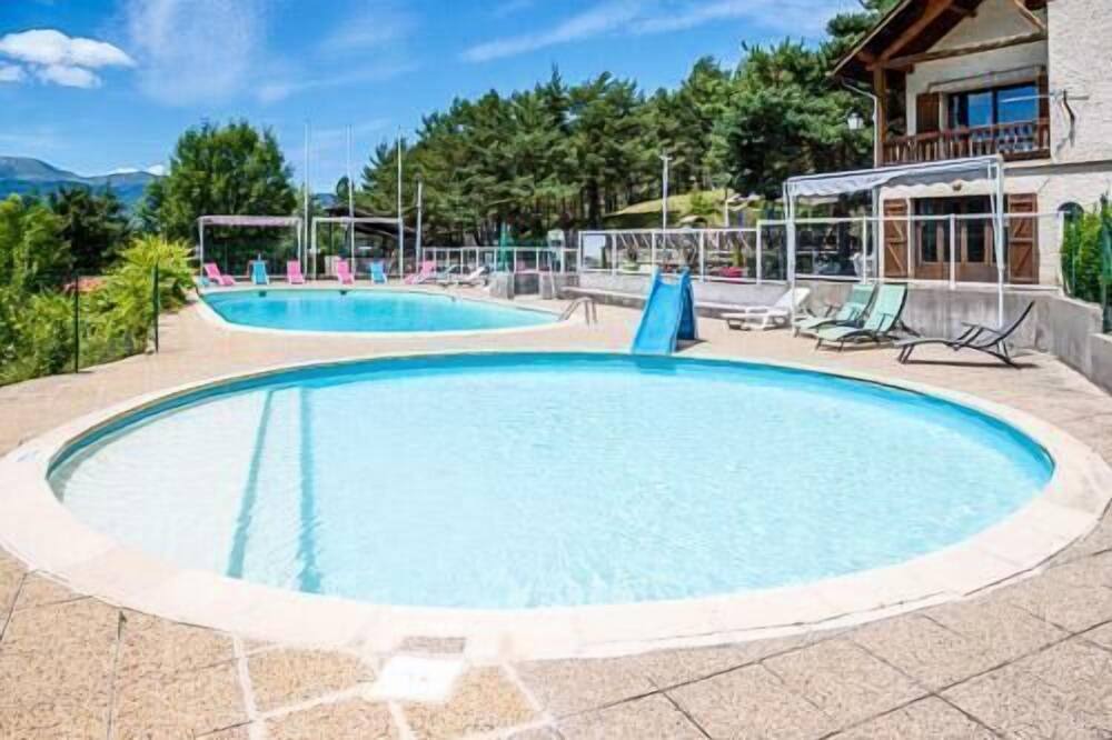 Photo of Outdoor in La Salle-en-Beaumont