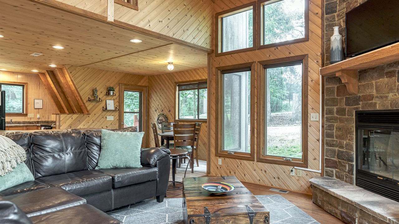 Photo of Livingroom in Innsbrook