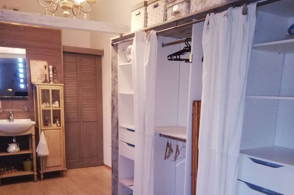 Photo of Bedroom in Theze