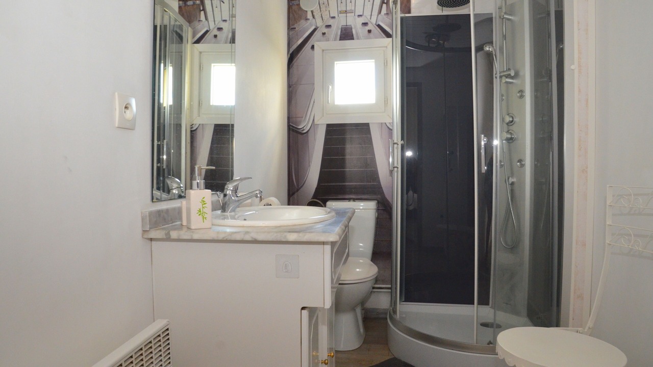 Photo of Others in Ferques