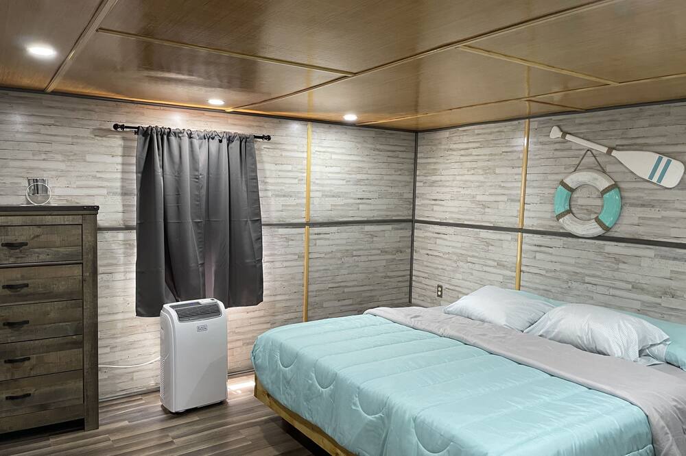 Photo of Bedroom in Big Creek