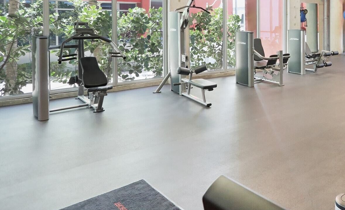 Photo of Others in Hollywood