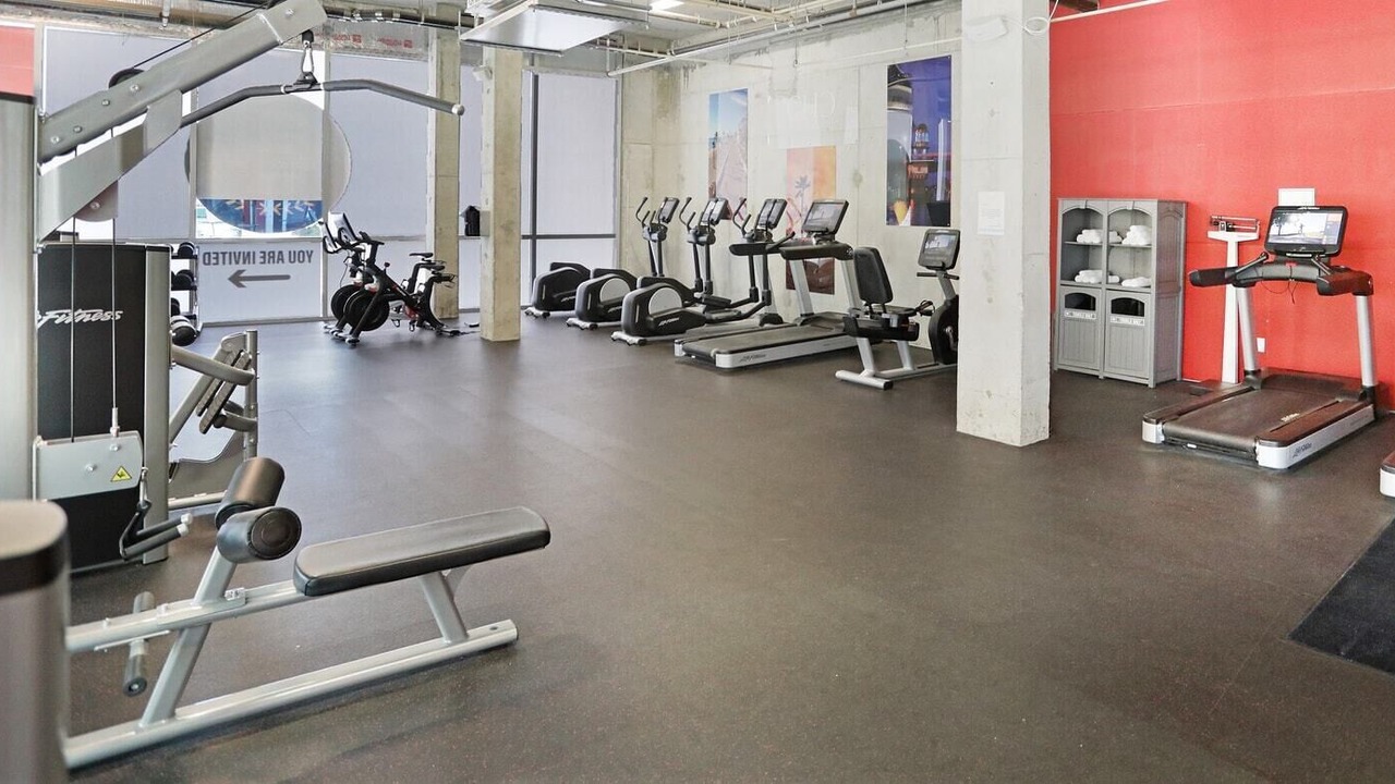 Photo of Others in Hollywood