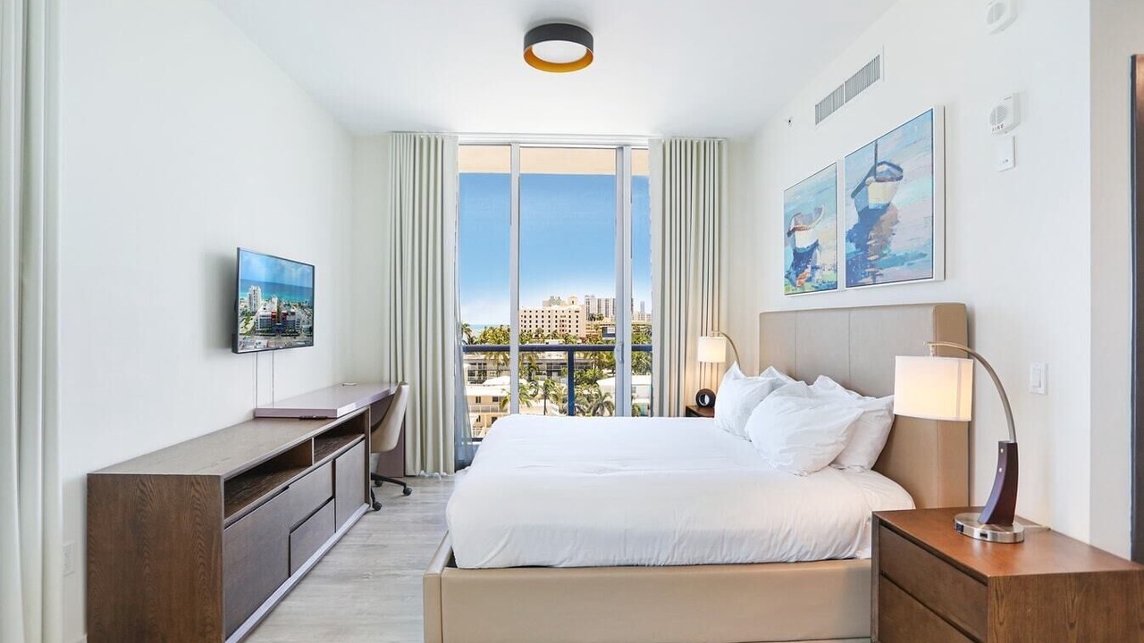 Photo of Bedroom in Hollywood