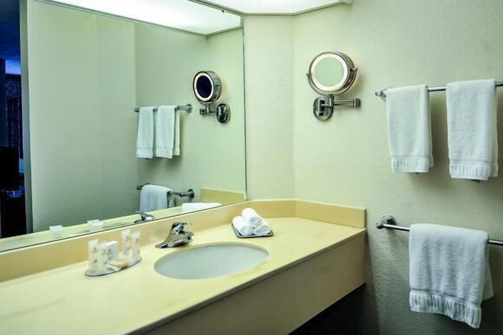 Photo of Bathroom in Mishawaka