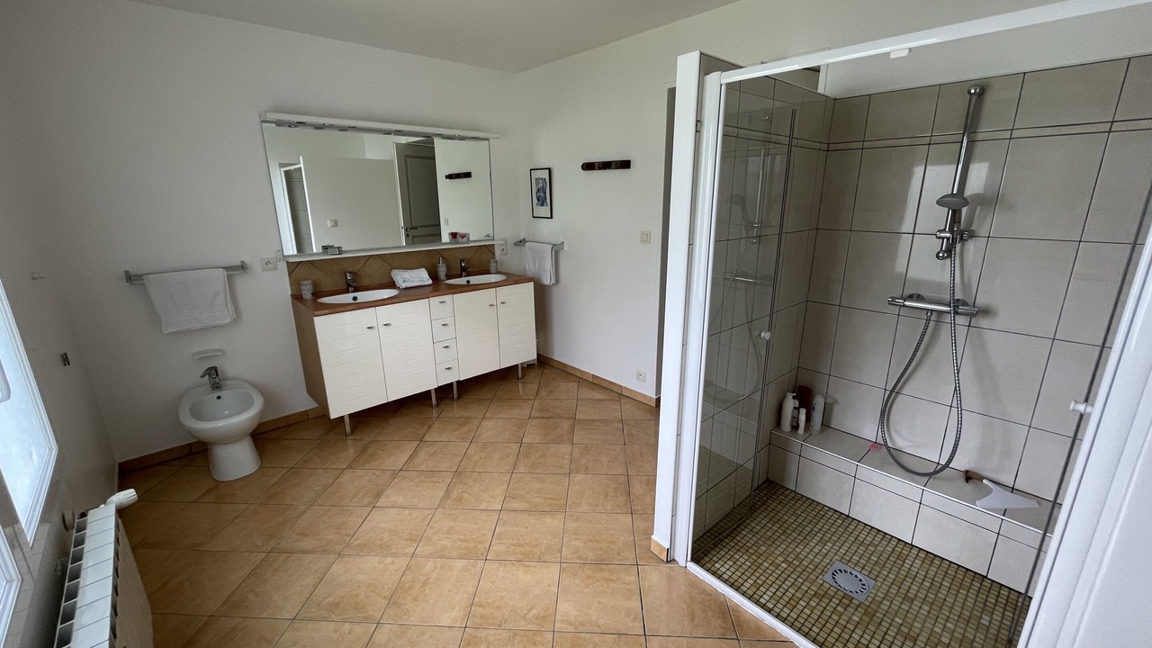 Photo of Bathroom in Valencay