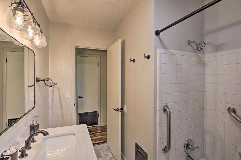 Photo of Bathroom in Wagoner
