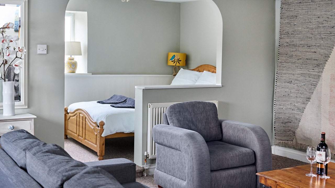 Photo of Bedroom in Langford Budville