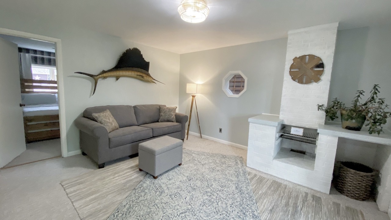 Photo of Others in Holcomb