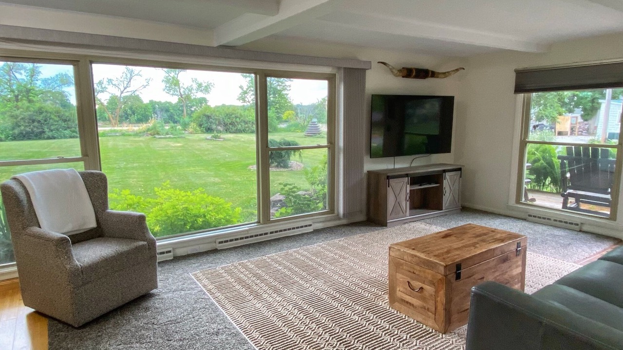 Photo of Others in Holcomb