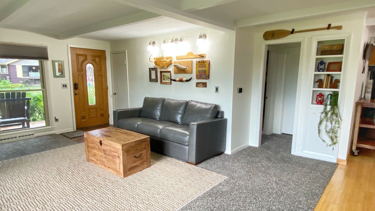 Photo of Others in Holcomb