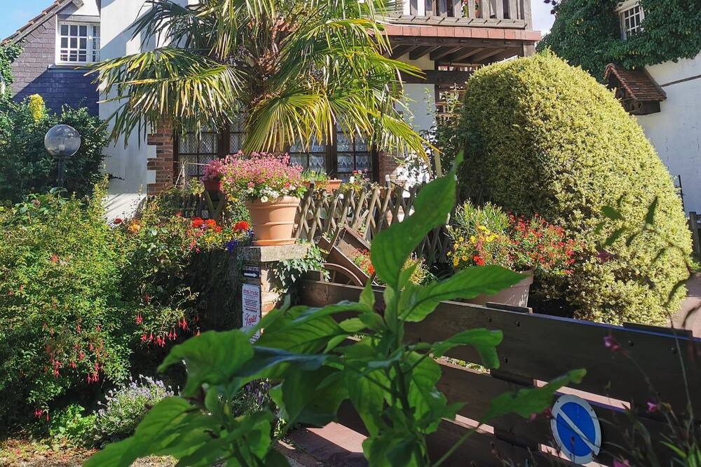 Photo of Outdoor in Forges-les-Eaux