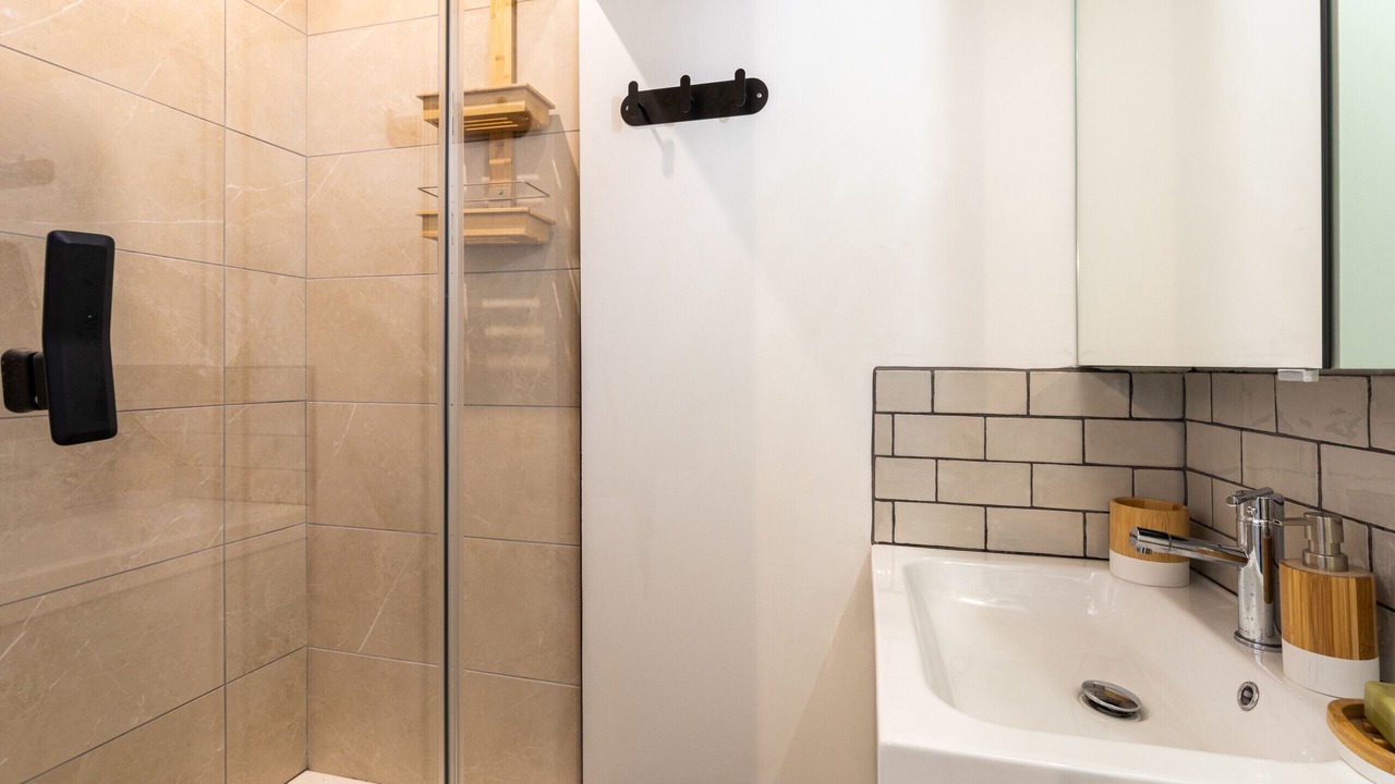 Photo of Bathroom in La Croix Rousse