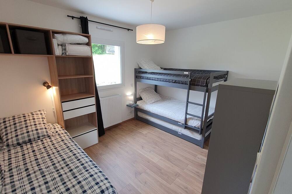 Photo of Bedroom in Saint-Jean-du-Doigt