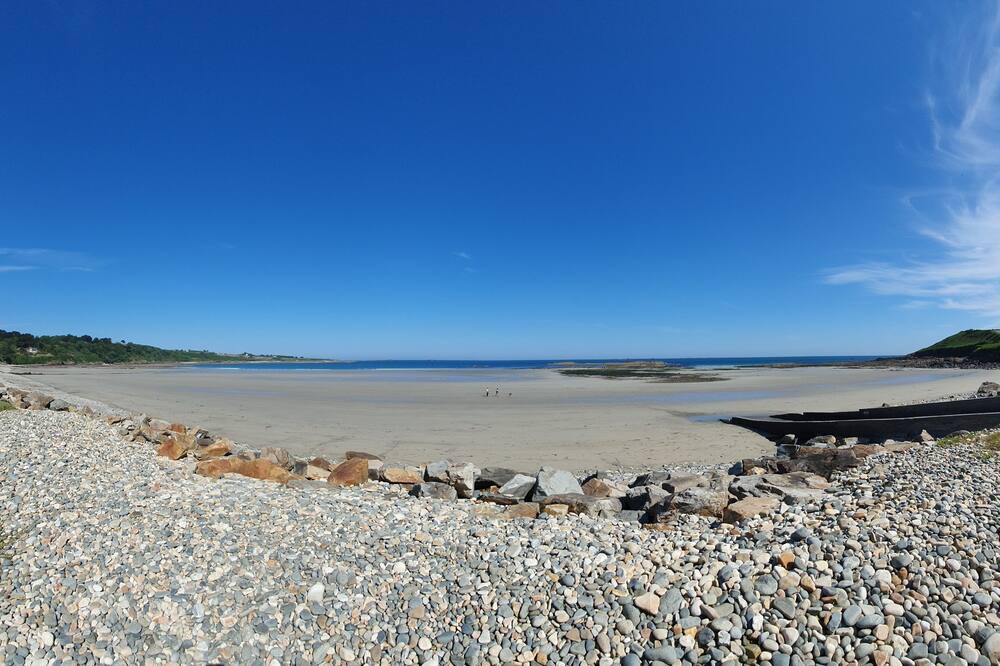 Photo of Others in Saint-Jean-du-Doigt