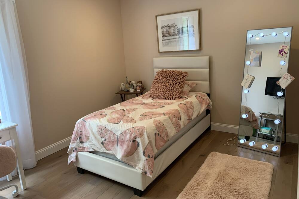 Photo of Others in Cutchogue