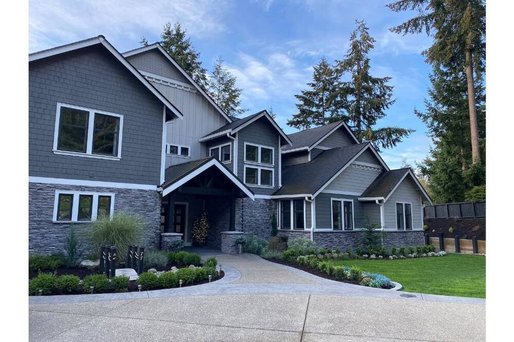 Photo of Others in Fox Island