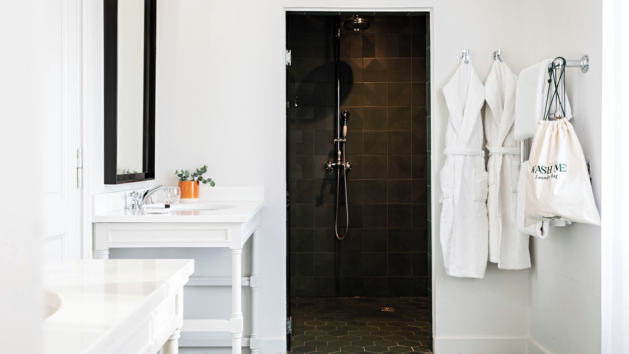 Photo of Bathroom in Guainville