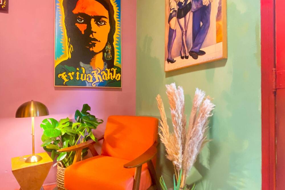 Photo of Livingroom in University Heights
