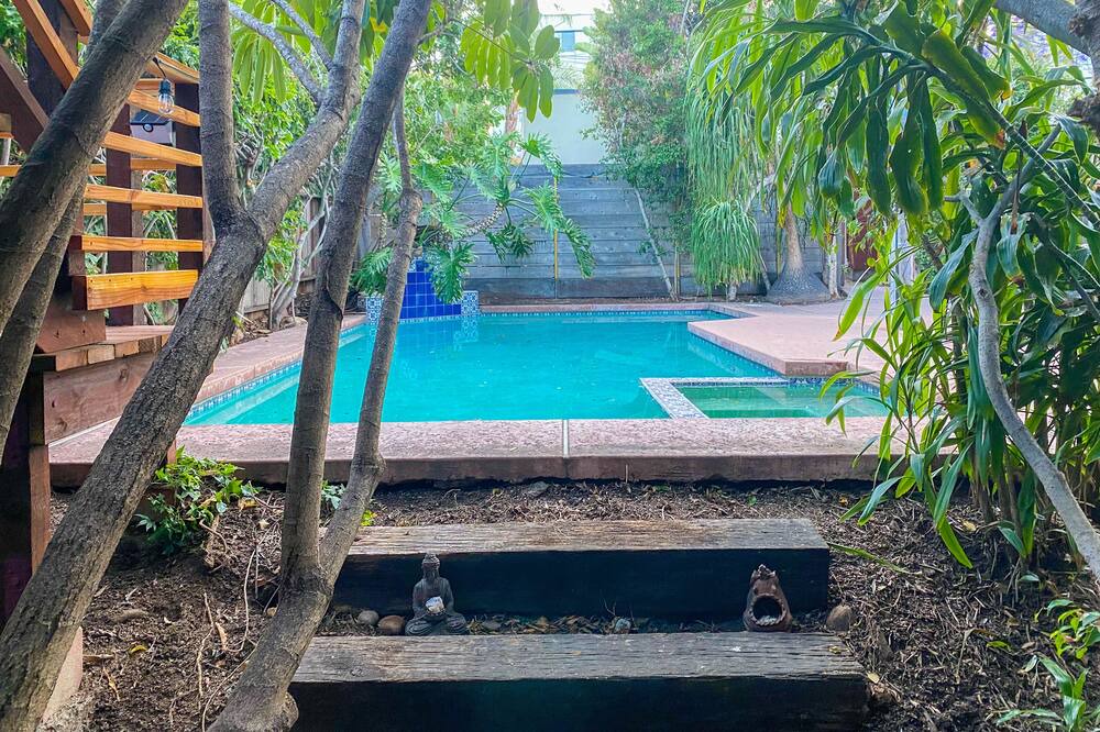 Photo of Outdoor in University Heights