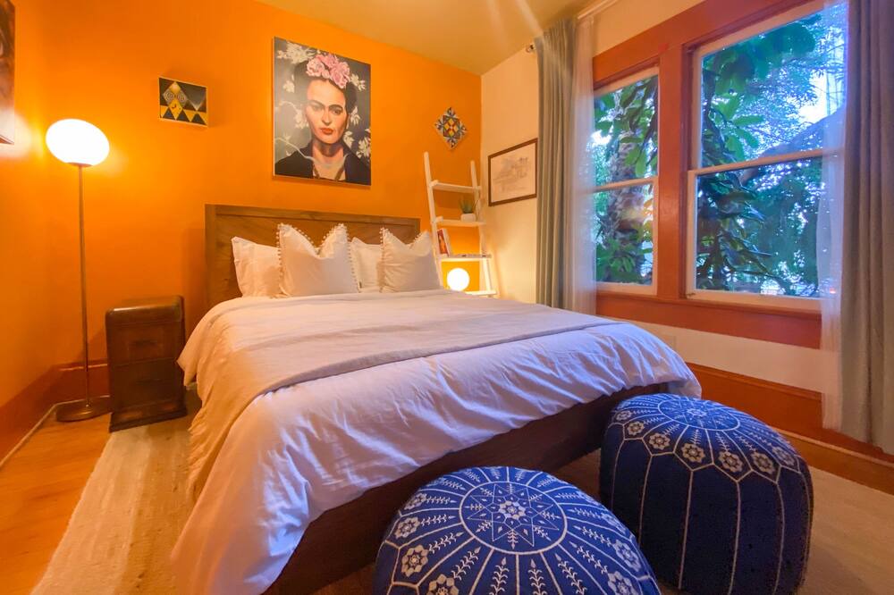 Photo of Bedroom in University Heights