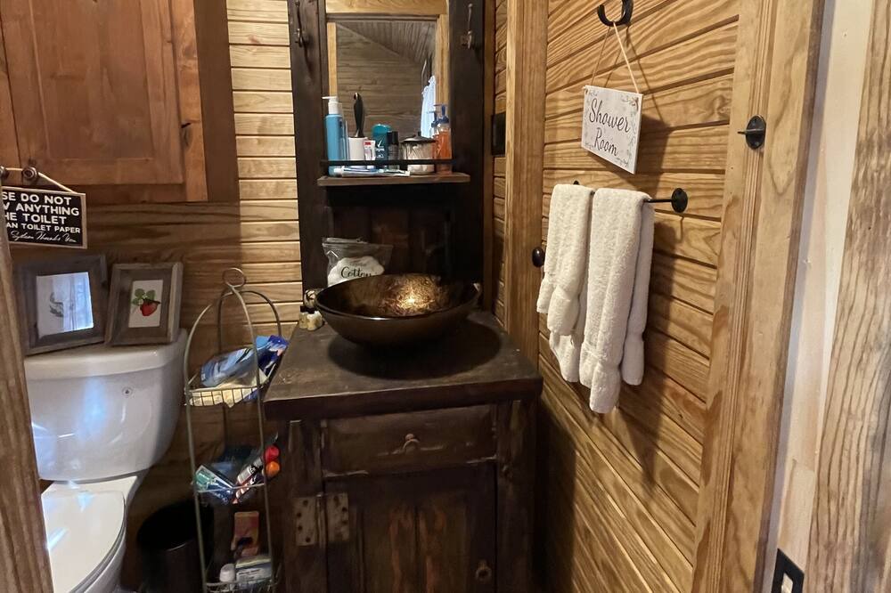 Photo of Bathroom in Blanco