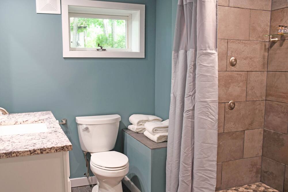 Photo of Bathroom in Tafton