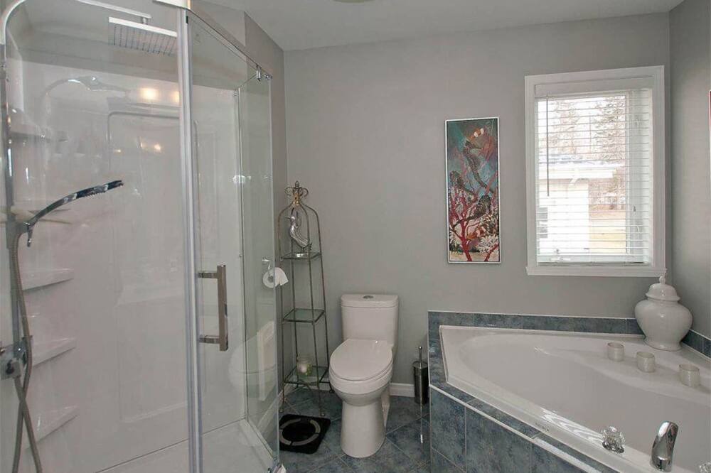 Photo of Bathroom in Pointe-Calumet